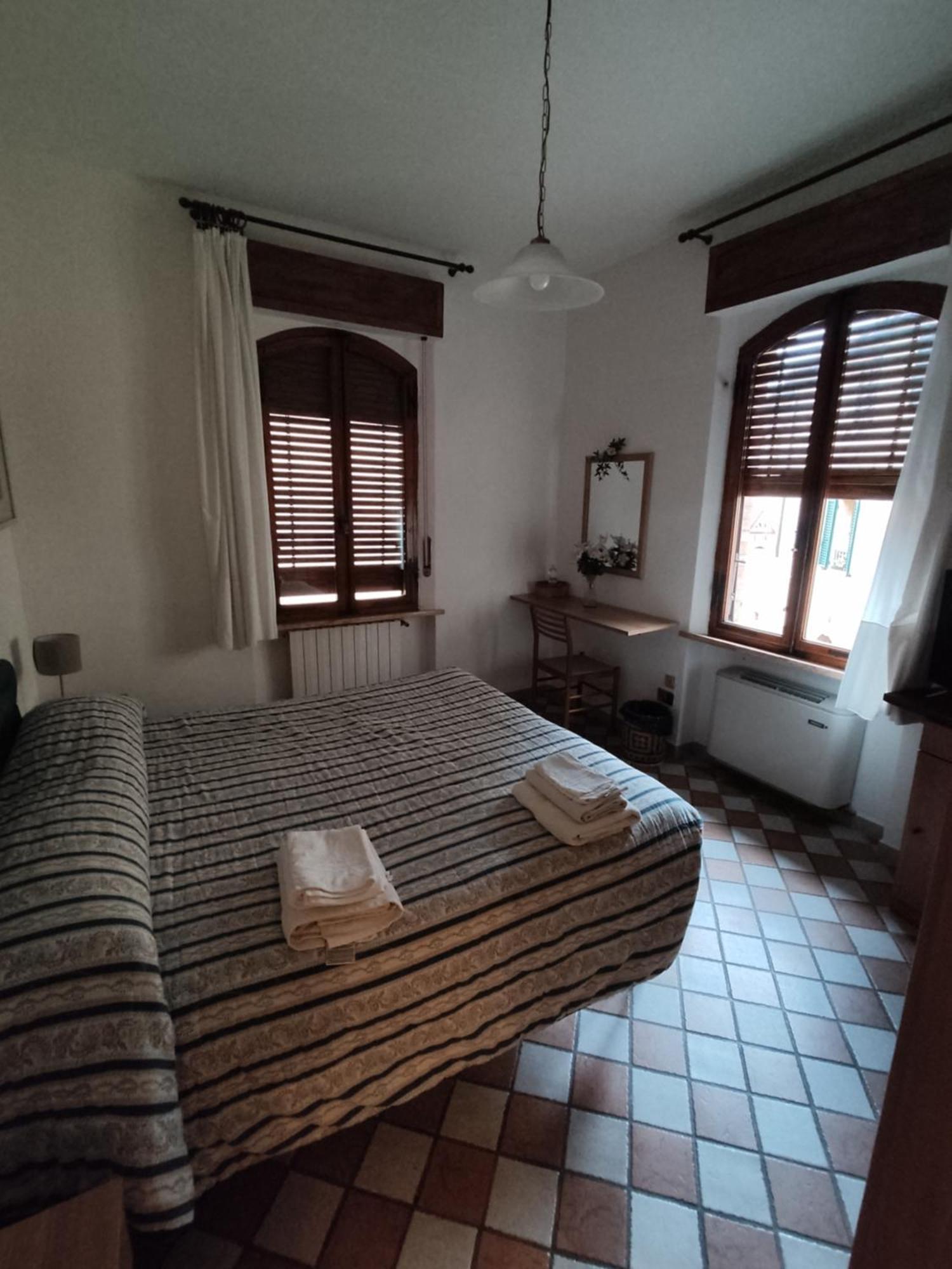 Il Pozzo Della Citerna Hotel Castelnuovo Berardenga Bagian luar foto