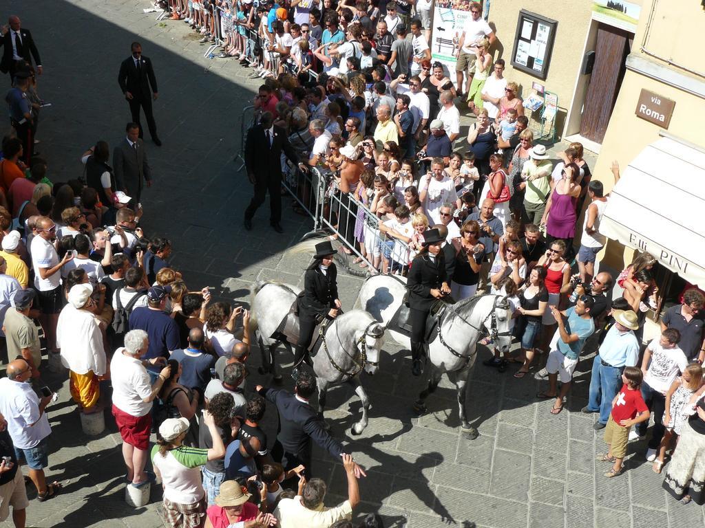 Il Pozzo Della Citerna Hotel Castelnuovo Berardenga Bagian luar foto