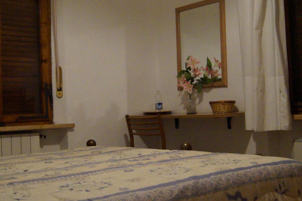 Il Pozzo Della Citerna Hotel Castelnuovo Berardenga Ruang foto